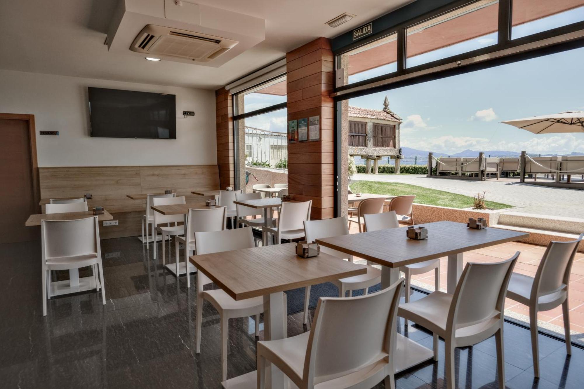 Hotel Mardevela Sanxenxo Kültér fotó